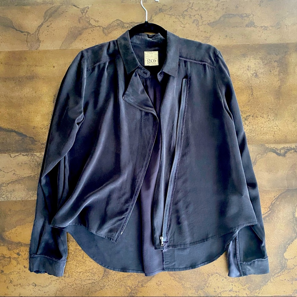 Go Silk Beautiful Black Zipper Blouse Medium